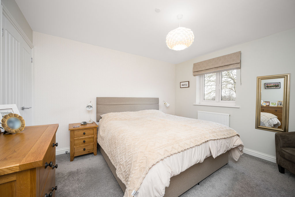 Bedroom- click for photo gallery